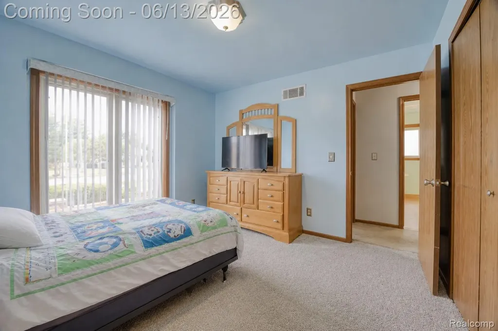 3259 Kirkton Drive Sterling Heights City MI 48310