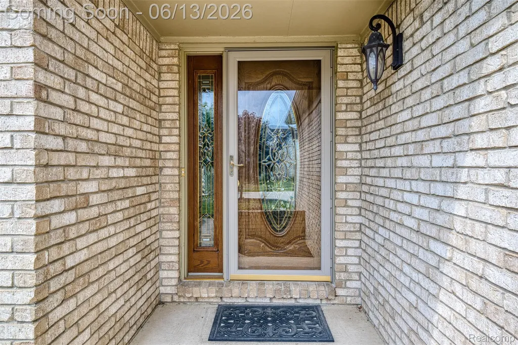 3259 Kirkton Drive Sterling Heights City MI 48310