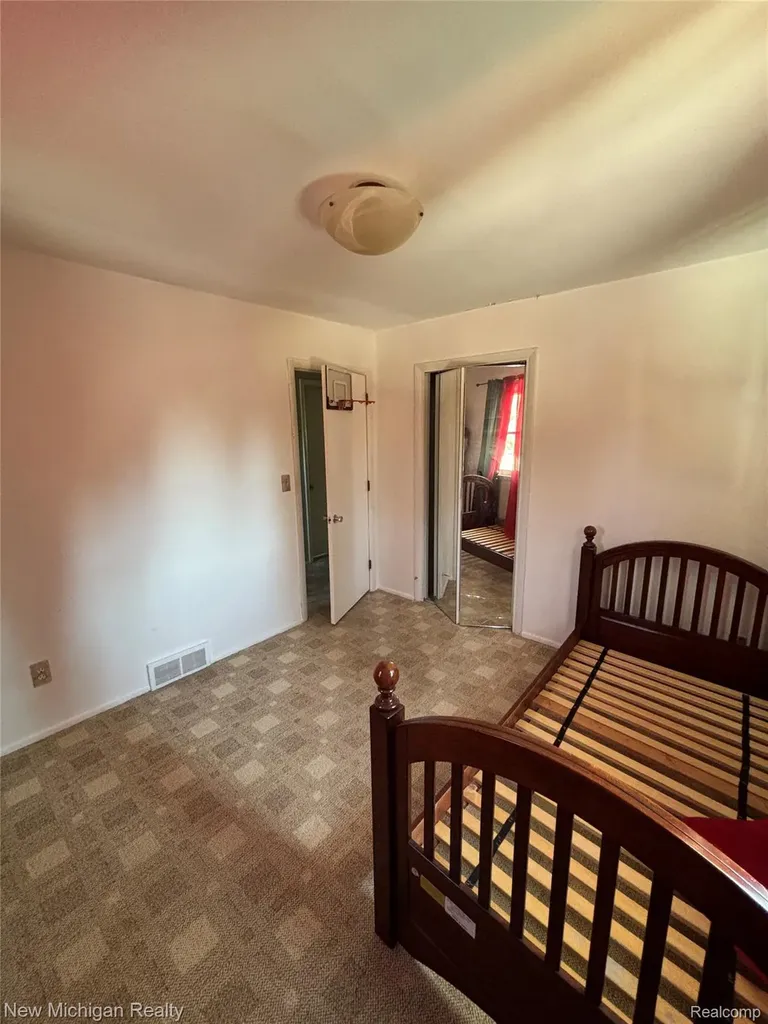 1828 Kennelworth Drive Port Huron City MI 48060