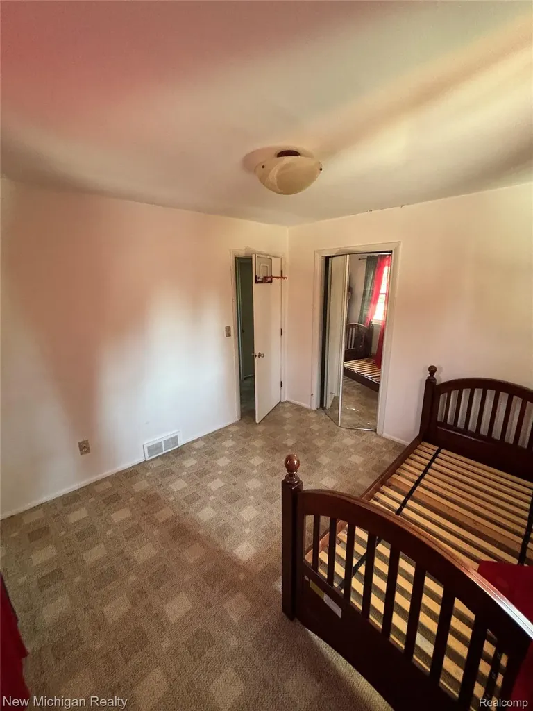 1828 Kennelworth Drive Port Huron City MI 48060