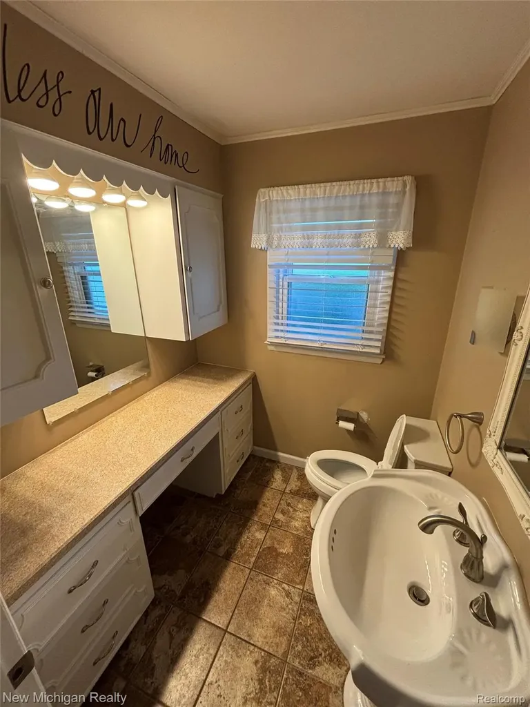 1828 Kennelworth Drive Port Huron City MI 48060