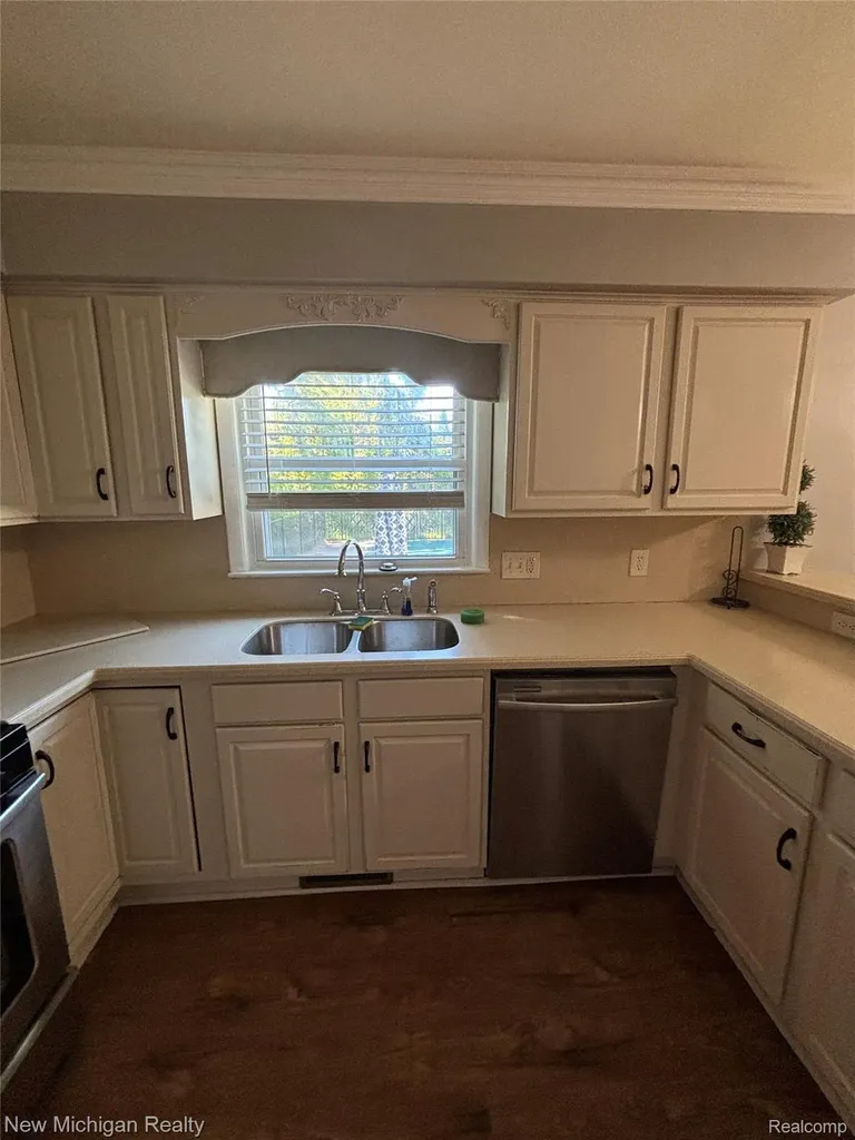 1828 Kennelworth Drive Port Huron City MI 48060