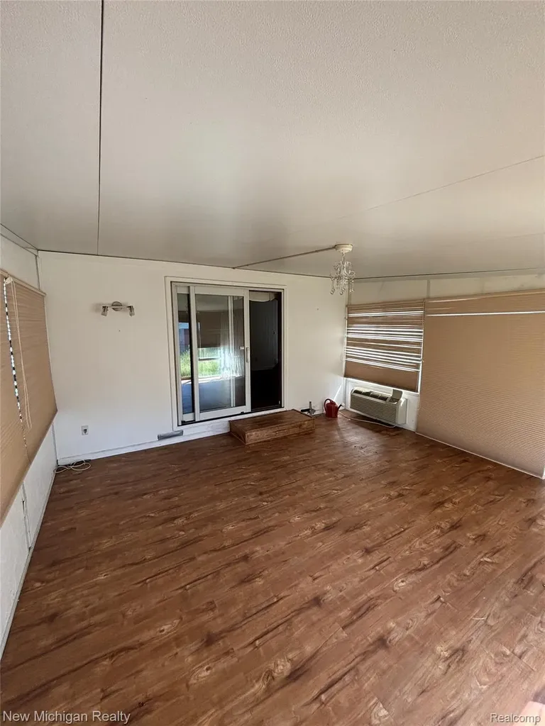 1828 Kennelworth Drive Port Huron City MI 48060