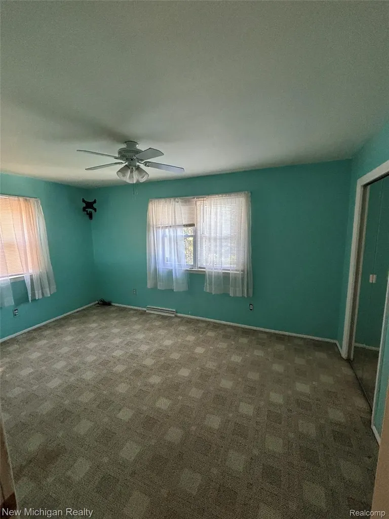 1828 Kennelworth Drive Port Huron City MI 48060