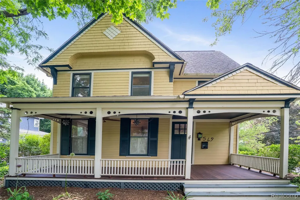 549 W Dunlap Street Northville City MI 48167