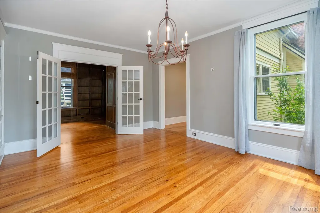 549 W Dunlap Street Northville City MI 48167
