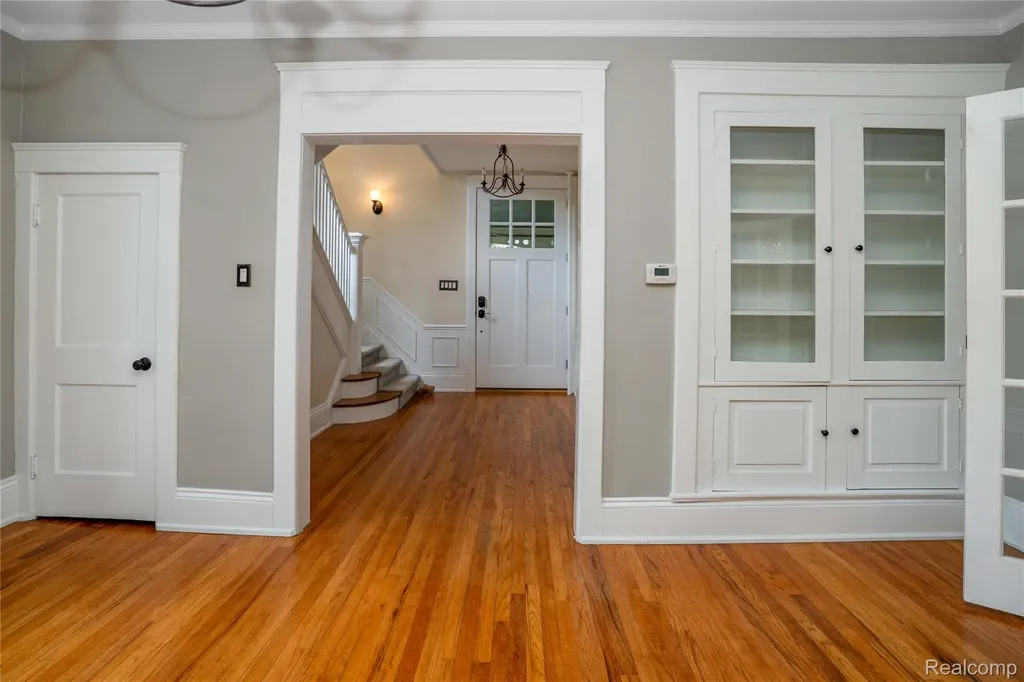 549 W Dunlap Street Northville City MI 48167