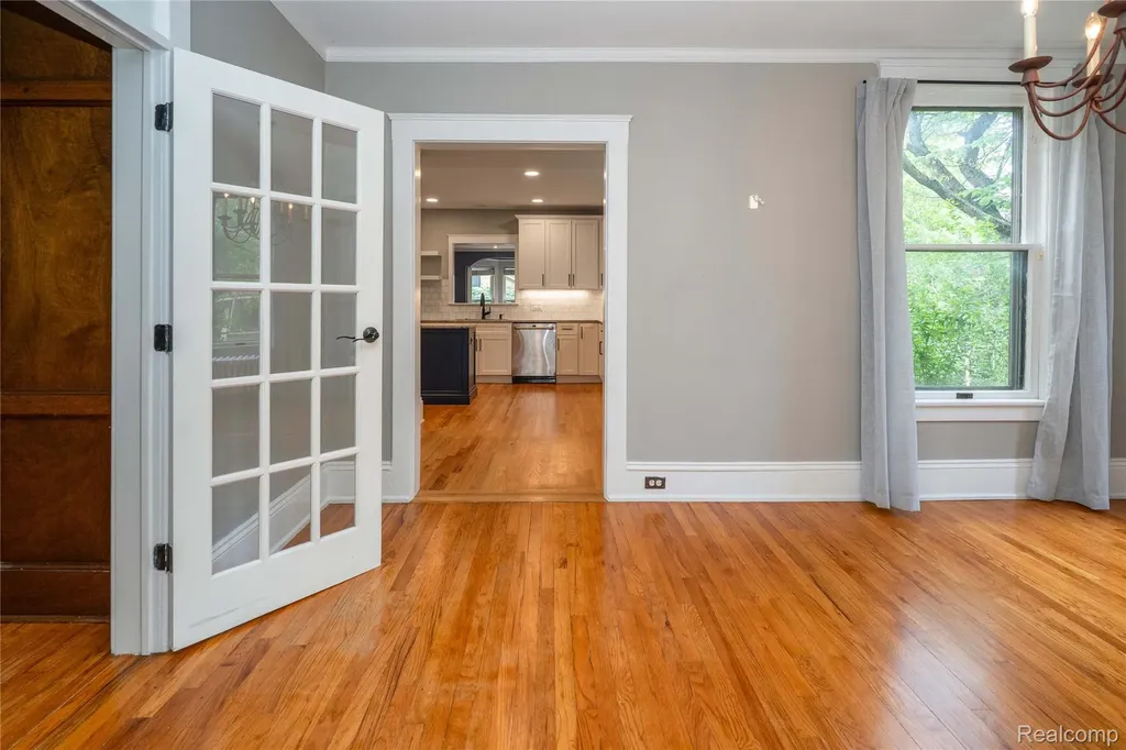 549 W Dunlap Street Northville City MI 48167