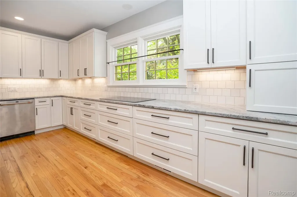 549 W Dunlap Street Northville City MI 48167