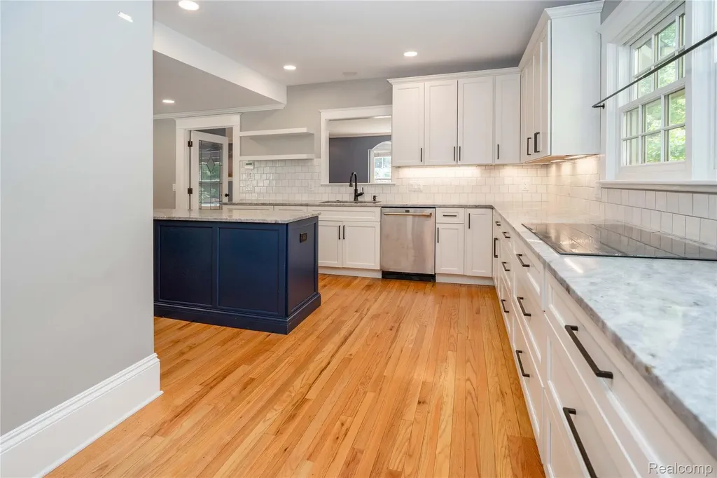 549 W Dunlap Street Northville City MI 48167