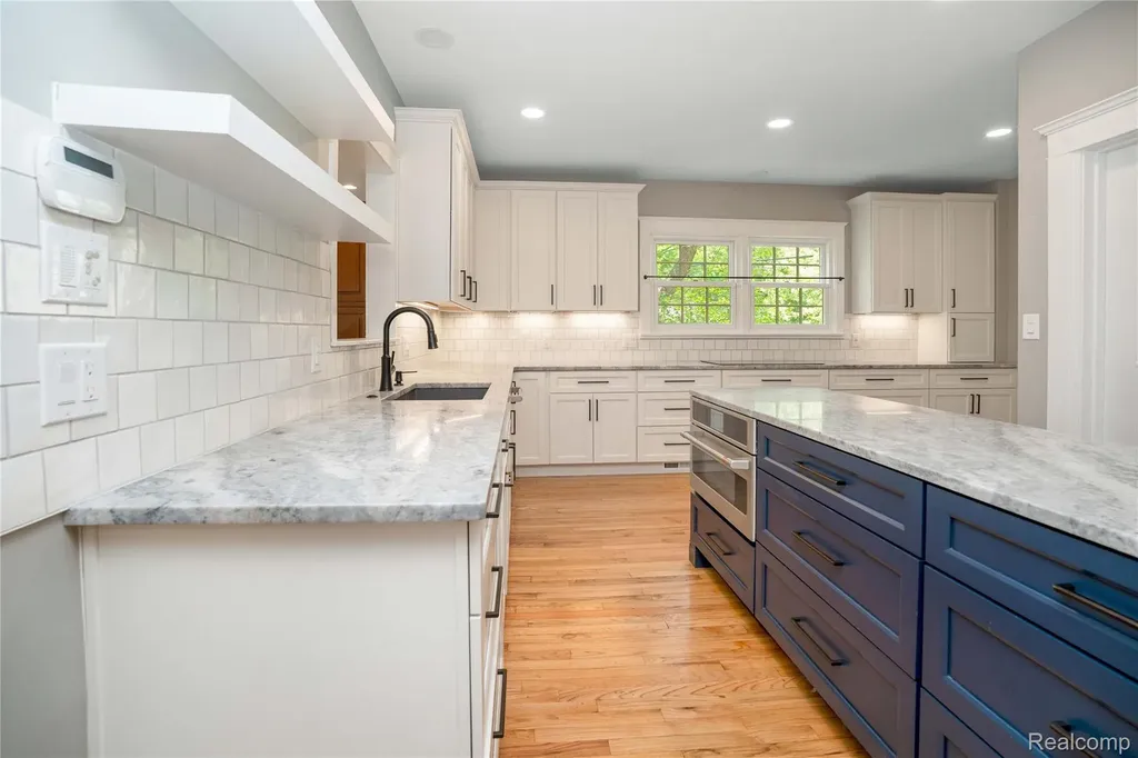 549 W Dunlap Street Northville City MI 48167