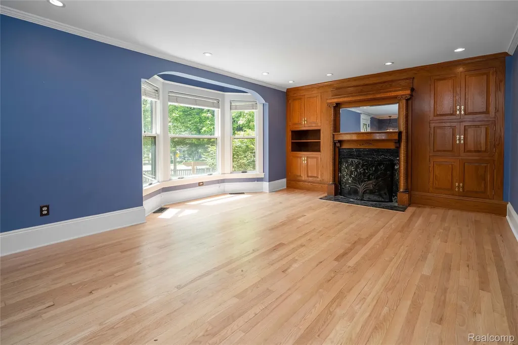549 W Dunlap Street Northville City MI 48167