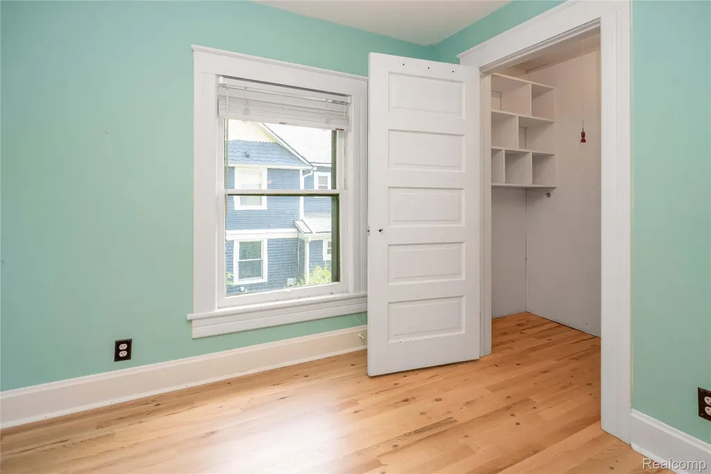 549 W Dunlap Street Northville City MI 48167