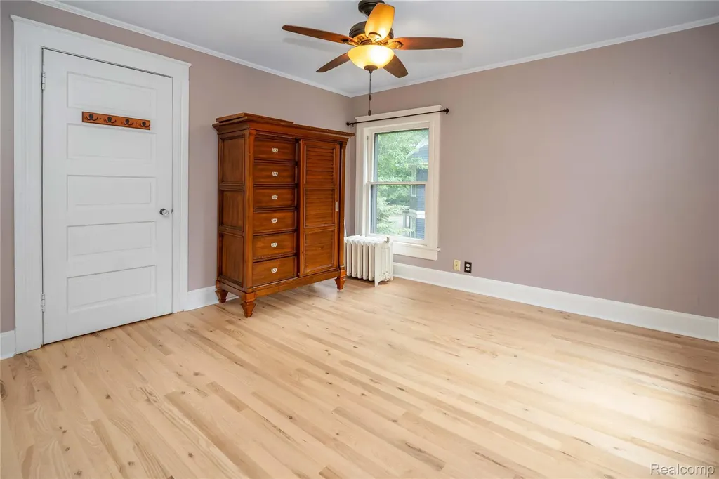 549 W Dunlap Street Northville City MI 48167
