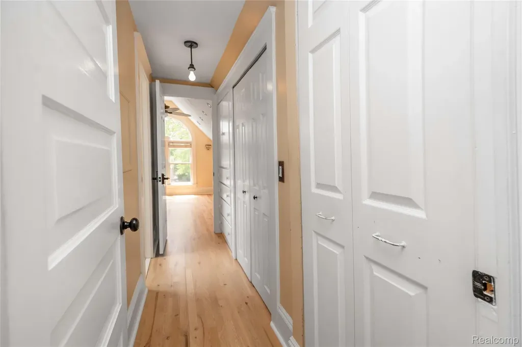 549 W Dunlap Street Northville City MI 48167
