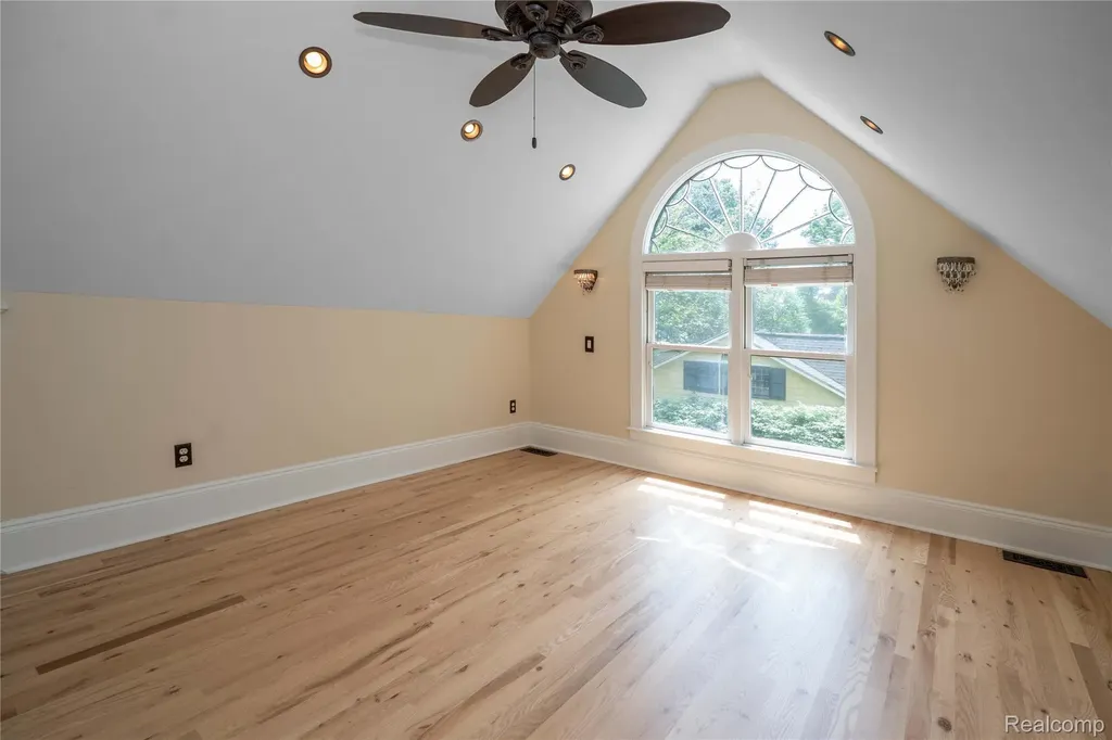 549 W Dunlap Street Northville City MI 48167