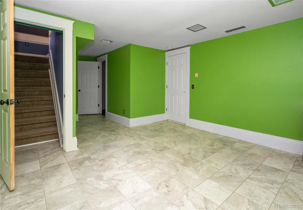 549 W Dunlap Street Northville City MI 48167