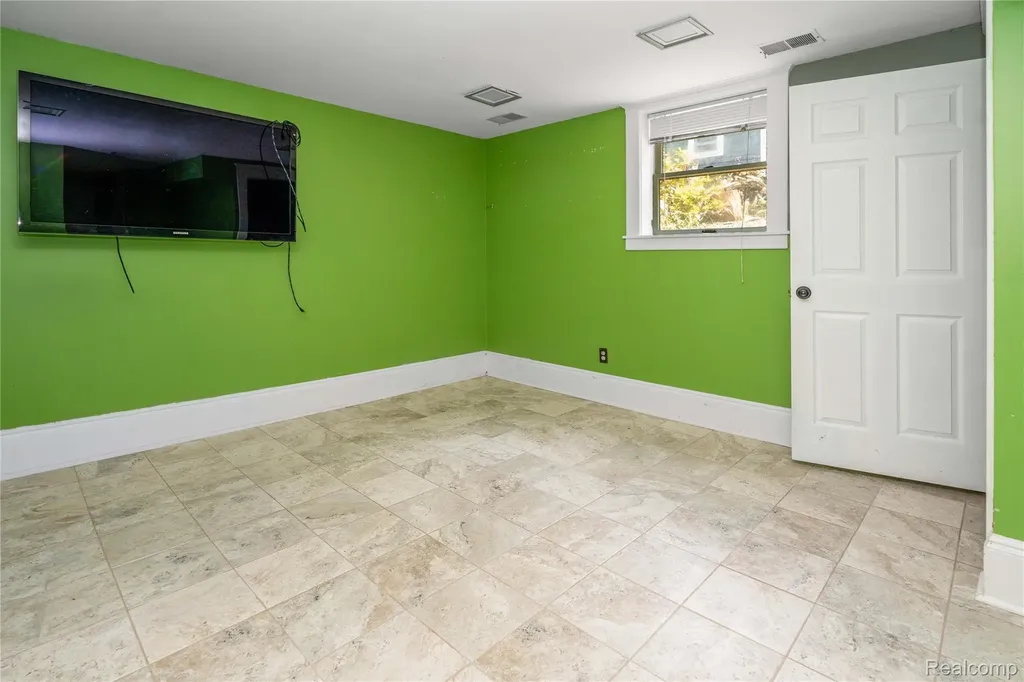549 W Dunlap Street Northville City MI 48167