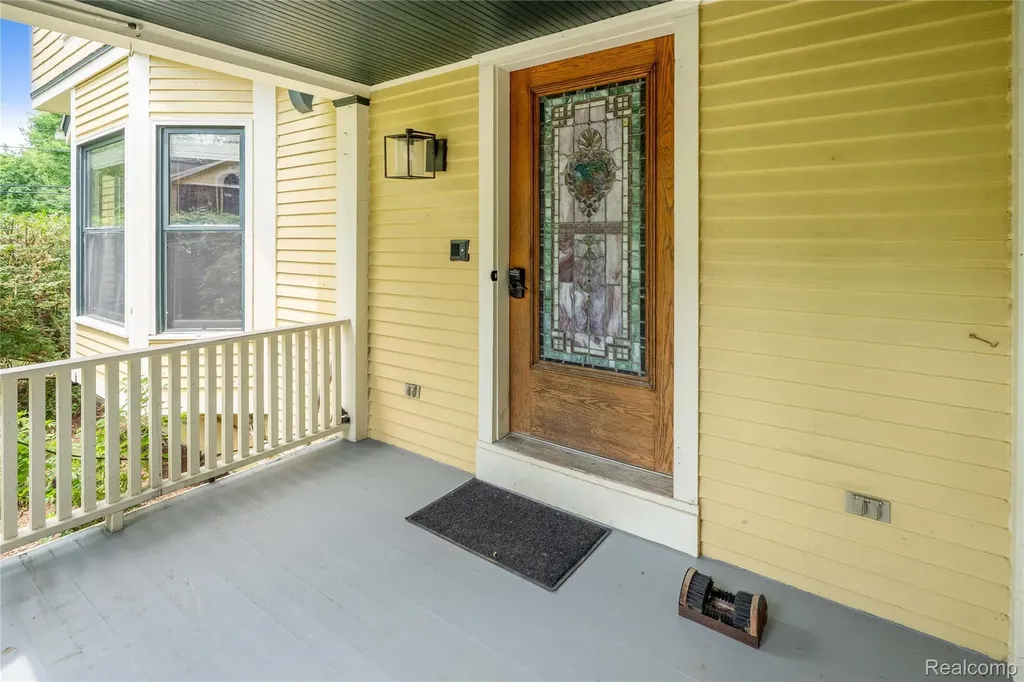 549 W Dunlap Street Northville City MI 48167