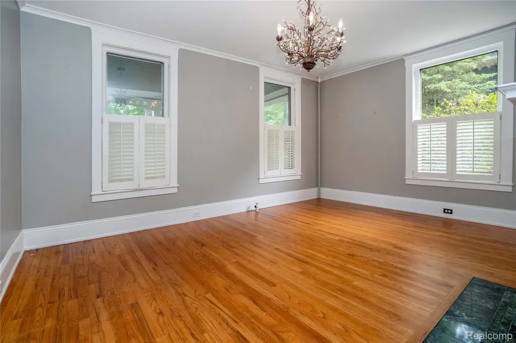 549 W Dunlap Street Northville City MI 48167