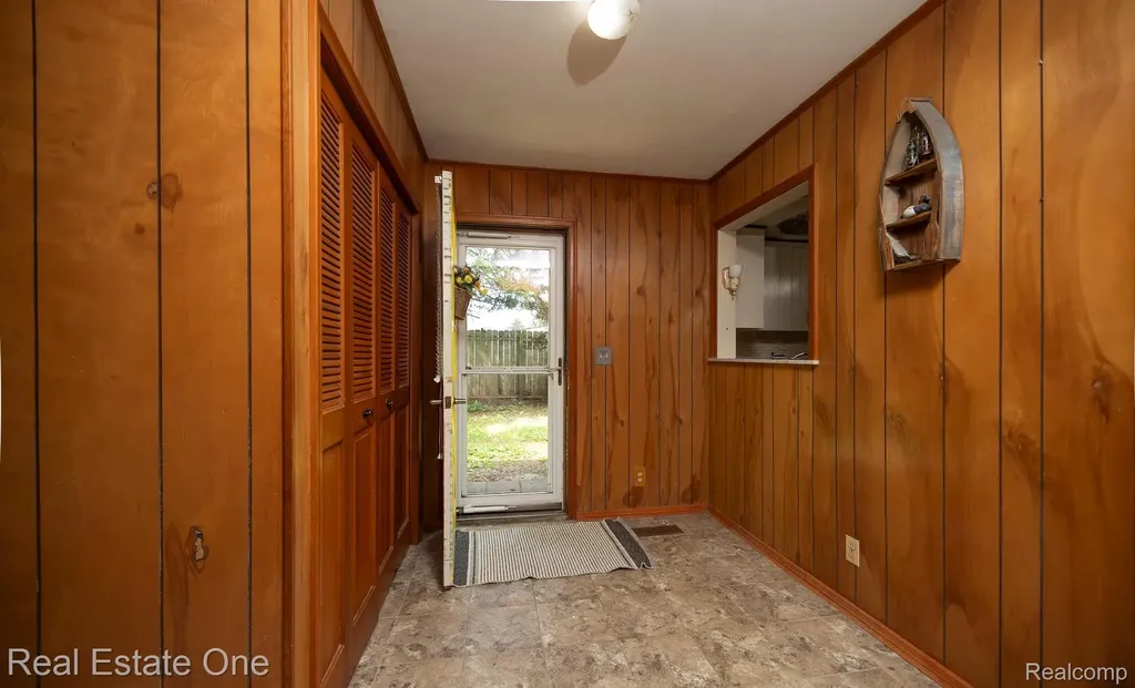 165 Wabasso Street Wolverine Lake Village MI 48390