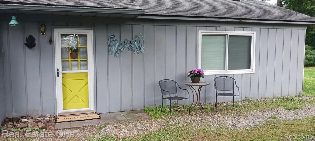 165 Wabasso Street Wolverine Lake Village MI 48390