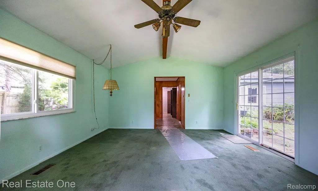 165 Wabasso Street Wolverine Lake Village MI 48390
