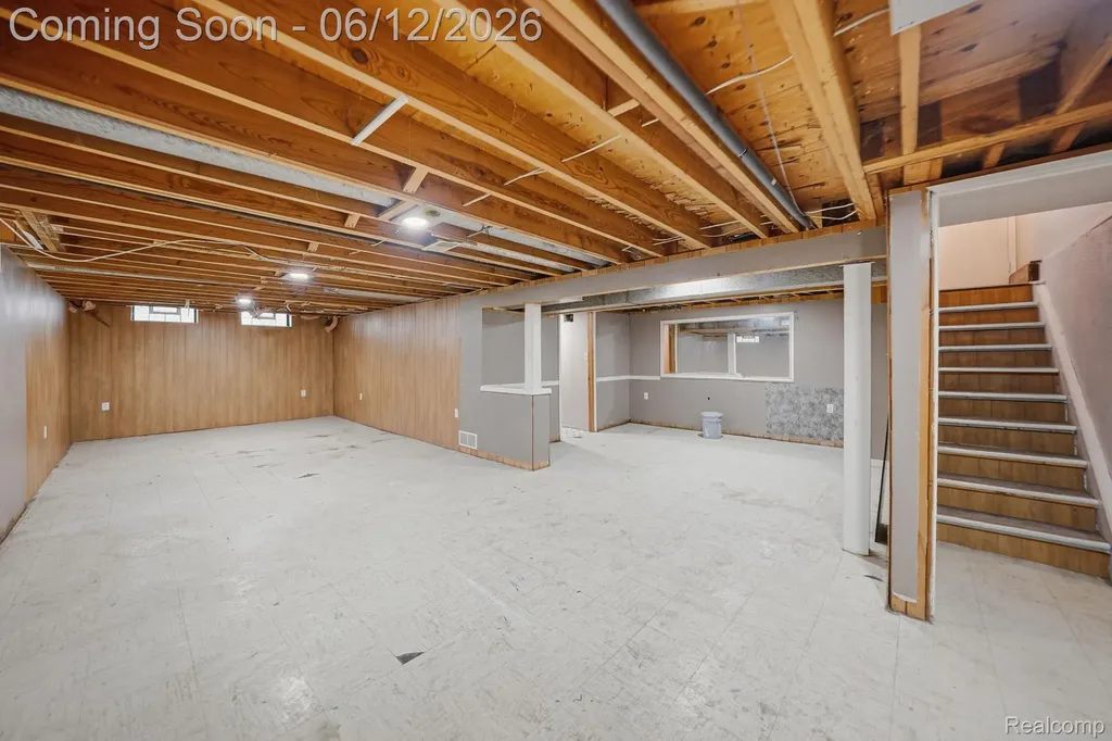 19831 Voiland Street Roseville City MI 48066
