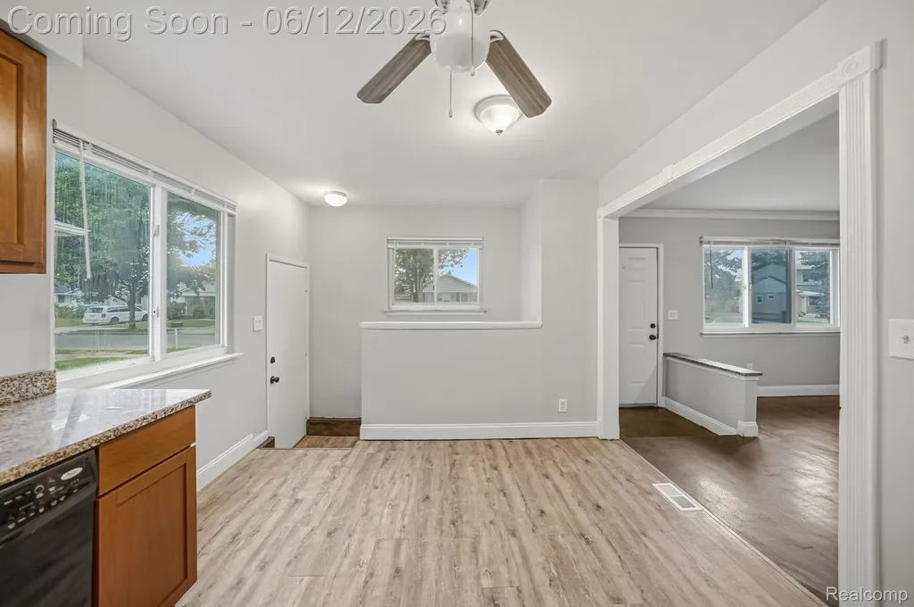 19831 Voiland Street Roseville City MI 48066