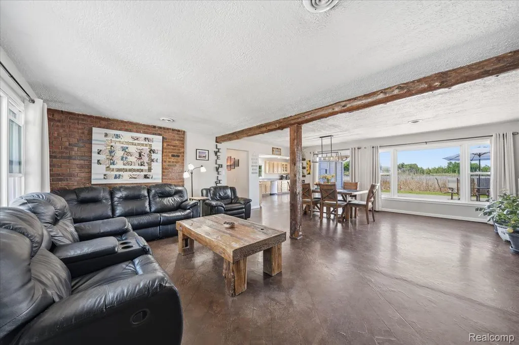 68991 Mound Road Washington Township MI 48095
