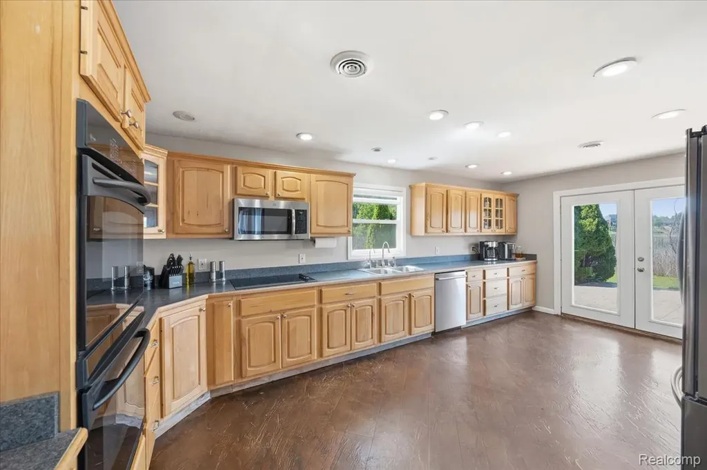 68991 Mound Road Washington Township MI 48095