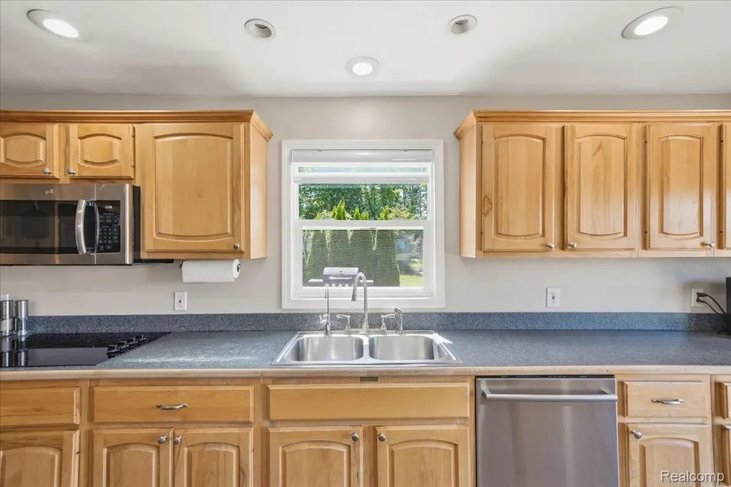 68991 Mound Road Washington Township MI 48095
