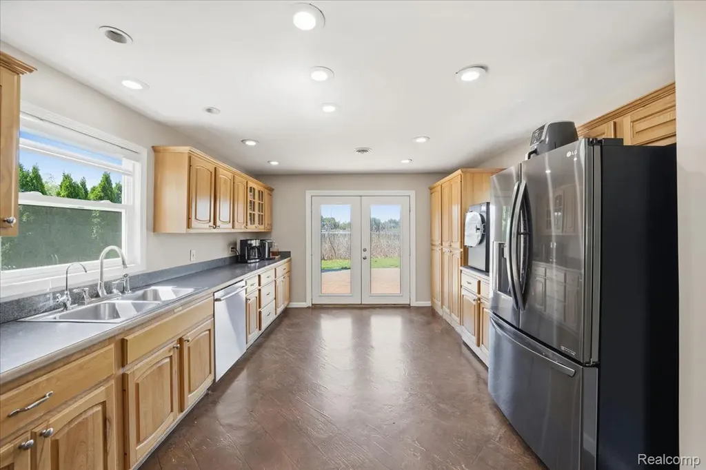 68991 Mound Road Washington Township MI 48095