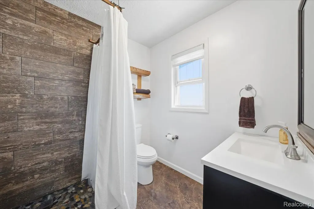 68991 Mound Road Washington Township MI 48095