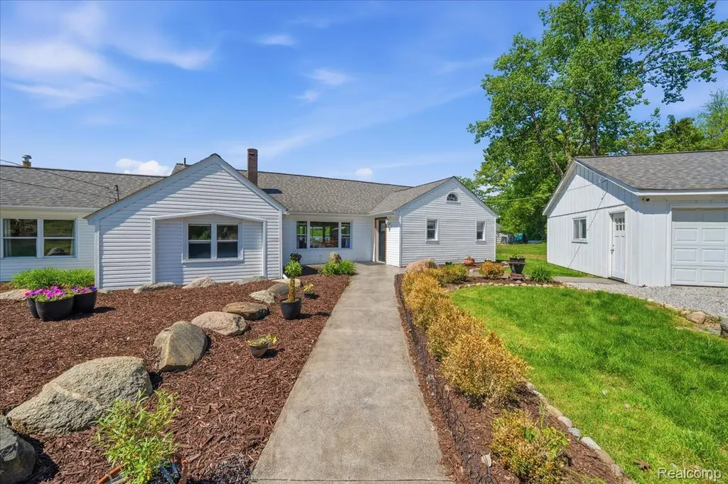 68991 Mound Road Washington Township MI 48095