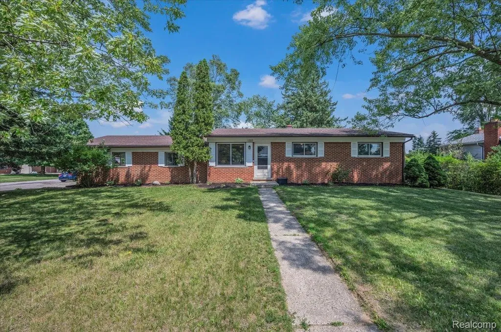 1323 Foreland Drive Oxford Charter Township MI 48371