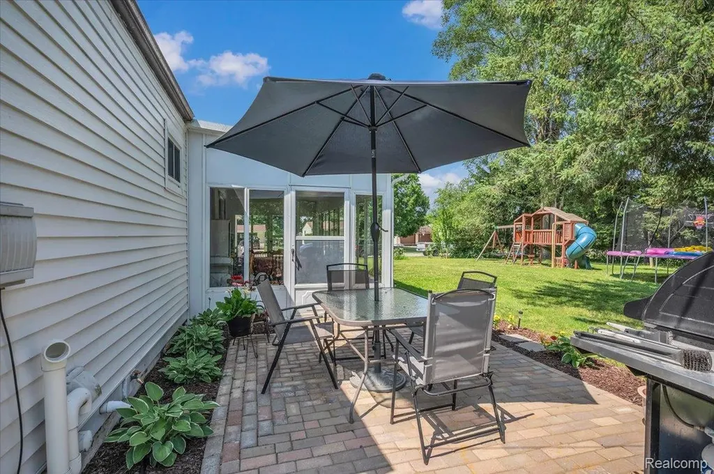 1323 Foreland Drive Oxford Charter Township MI 48371