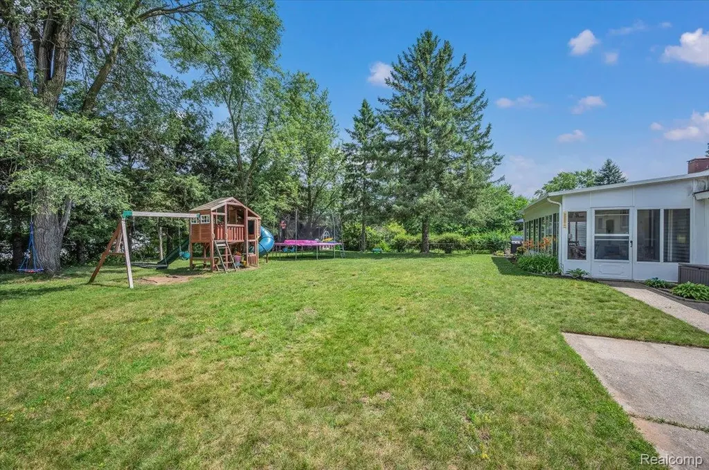 1323 Foreland Drive Oxford Charter Township MI 48371