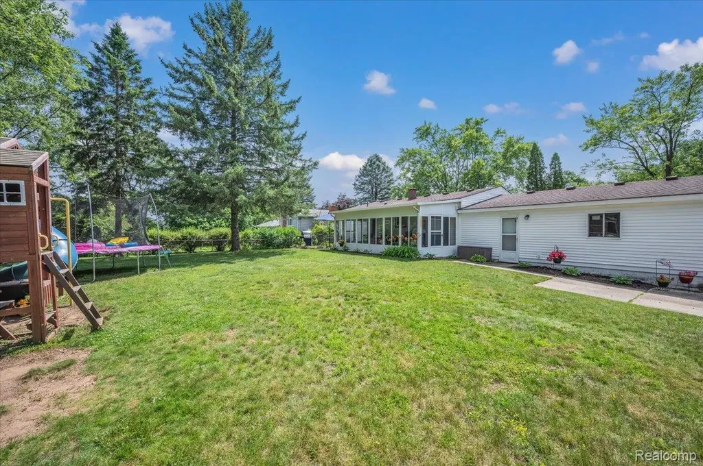 1323 Foreland Drive Oxford Charter Township MI 48371