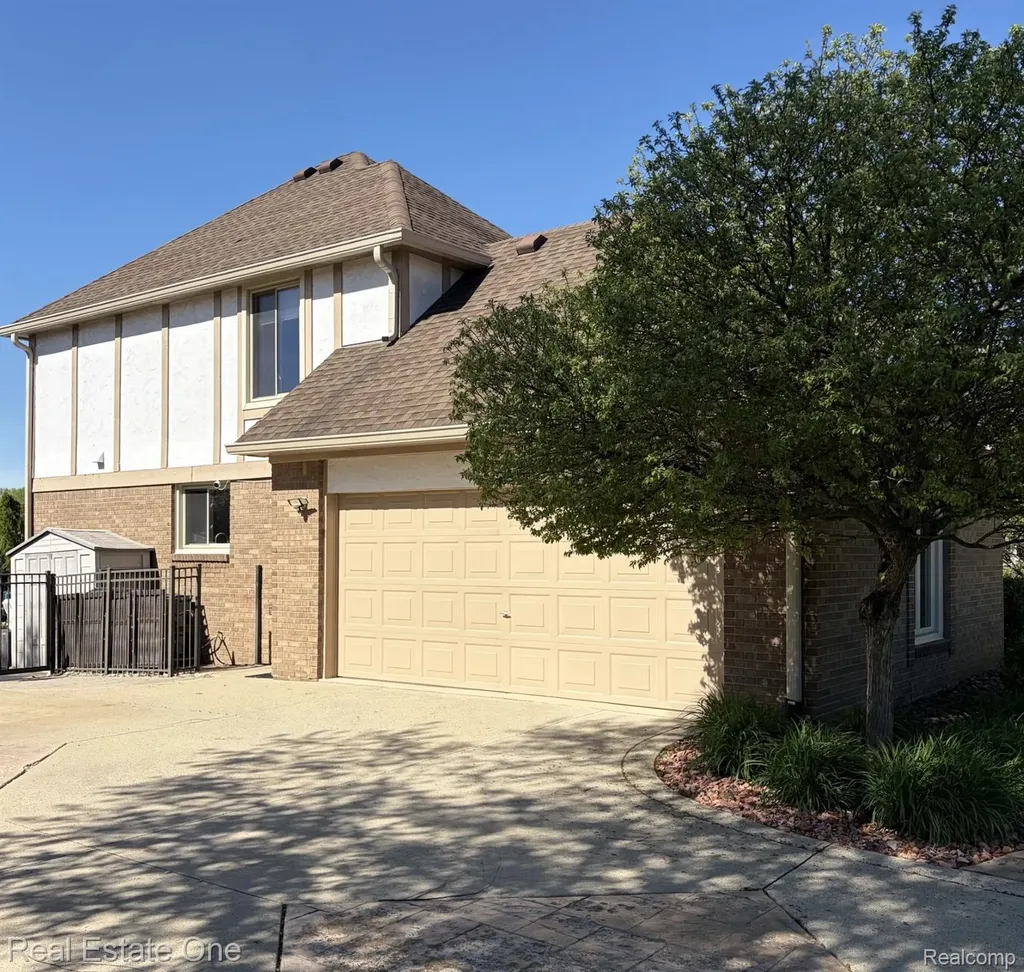 1115 Joshua Drive Troy City MI 48098