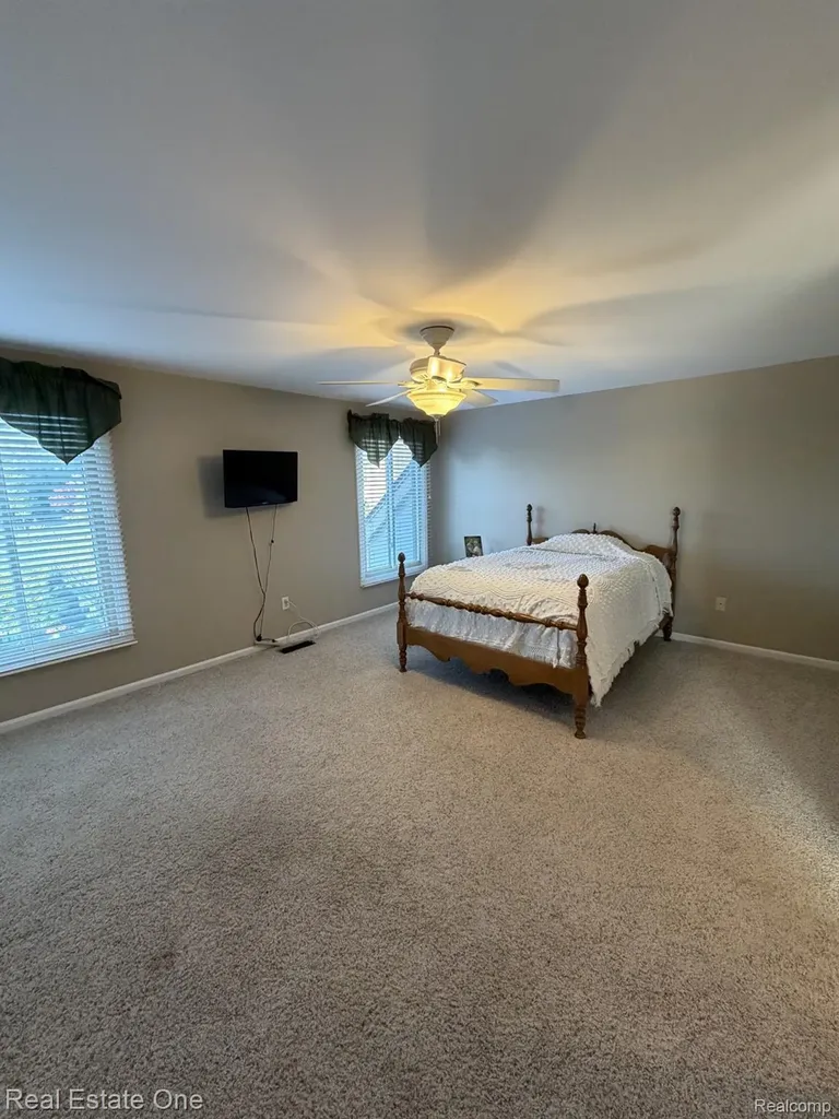 1115 Joshua Drive Troy City MI 48098