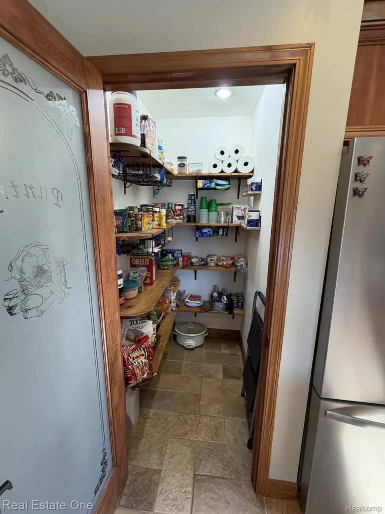 1115 Joshua Drive Troy City MI 48098