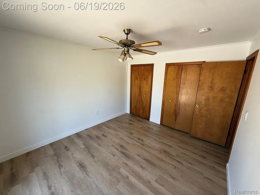 27087 Alden Street Madison Heights City MI 48071