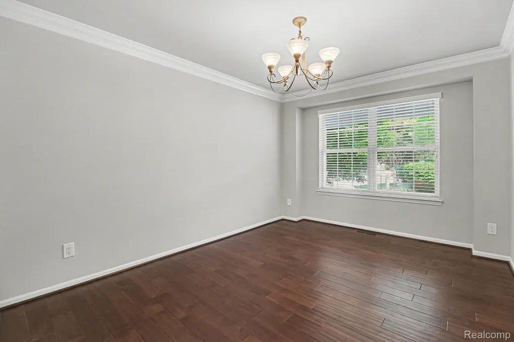 6573 Summit Ridge Independence Charter Township MI 48346