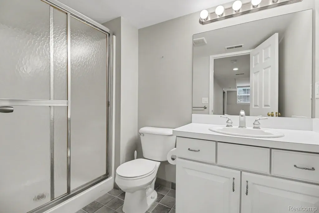 6573 Summit Ridge Independence Charter Township MI 48346