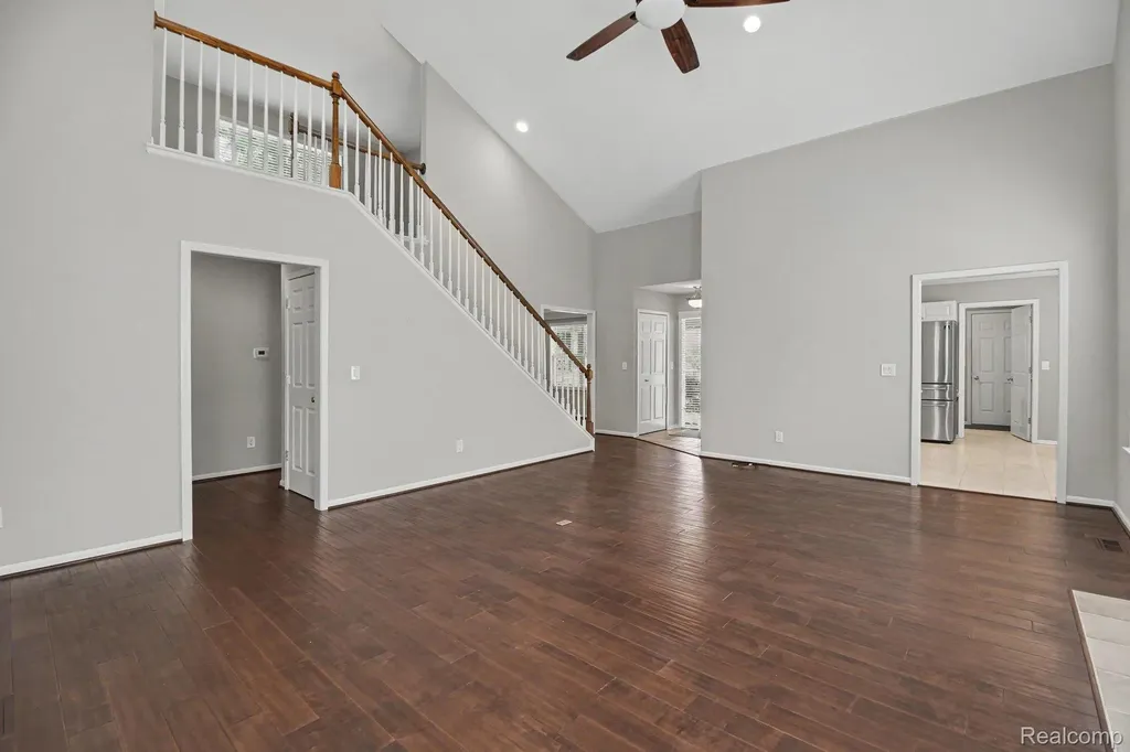 6573 Summit Ridge Independence Charter Township MI 48346