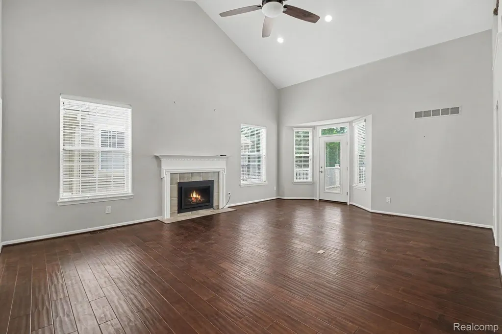 6573 Summit Ridge Independence Charter Township MI 48346