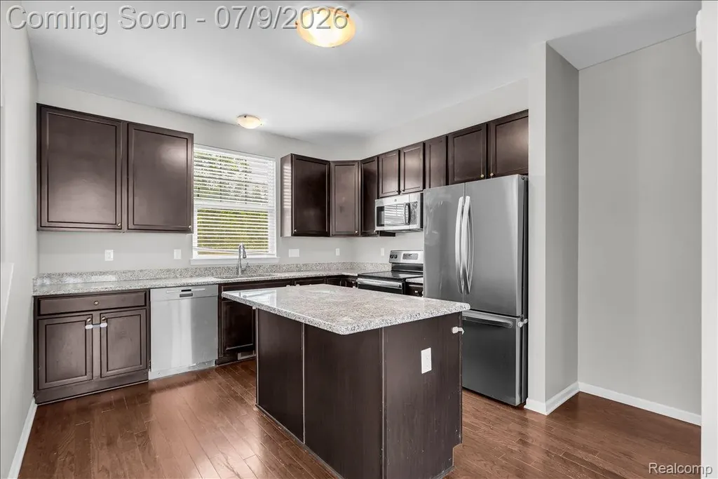 4600 Bradley Circle Troy City MI 48085