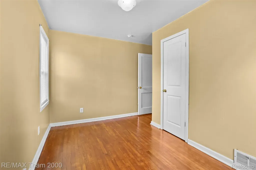 3130 Chestnut Street Dearborn City MI 48124