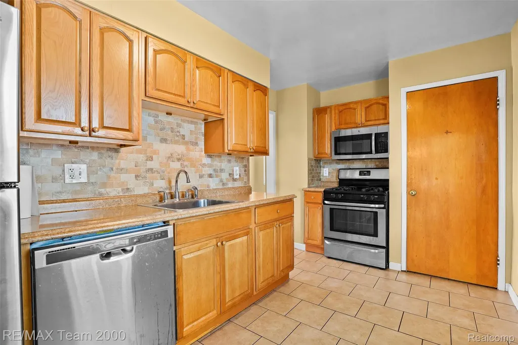 3130 Chestnut Street Dearborn City MI 48124